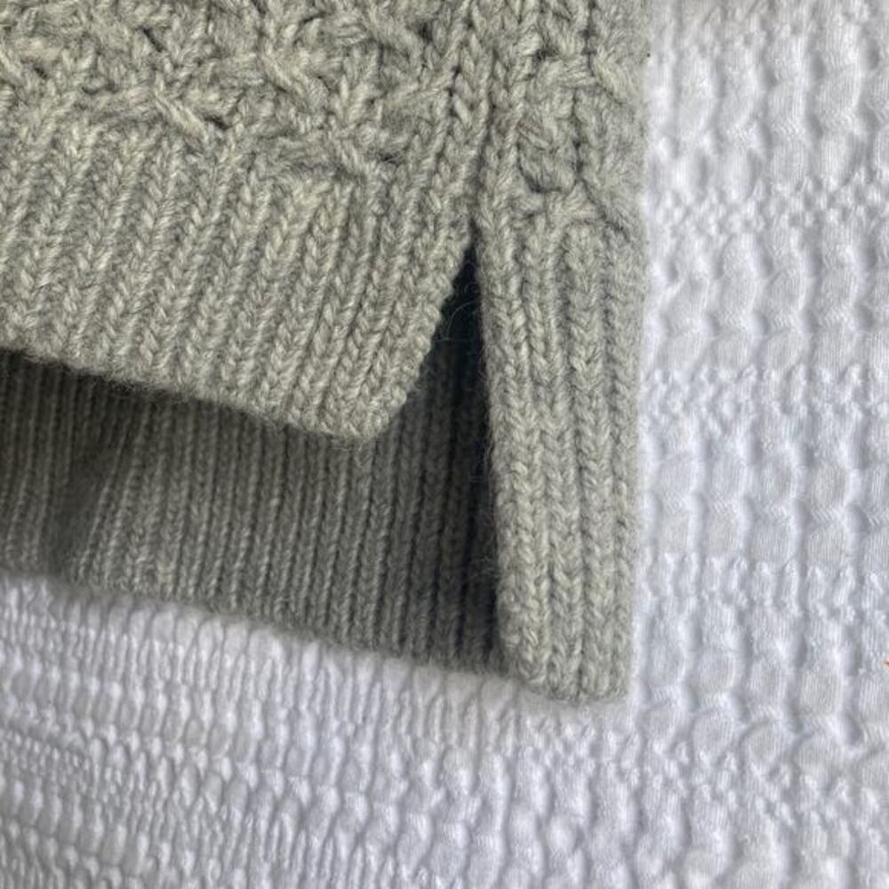 Banana Republic Star Stitch Sweater Women L Gray Crew Pullover Alpaca Wool Blend - Picture 6 of 9